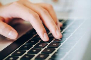 laptop job online