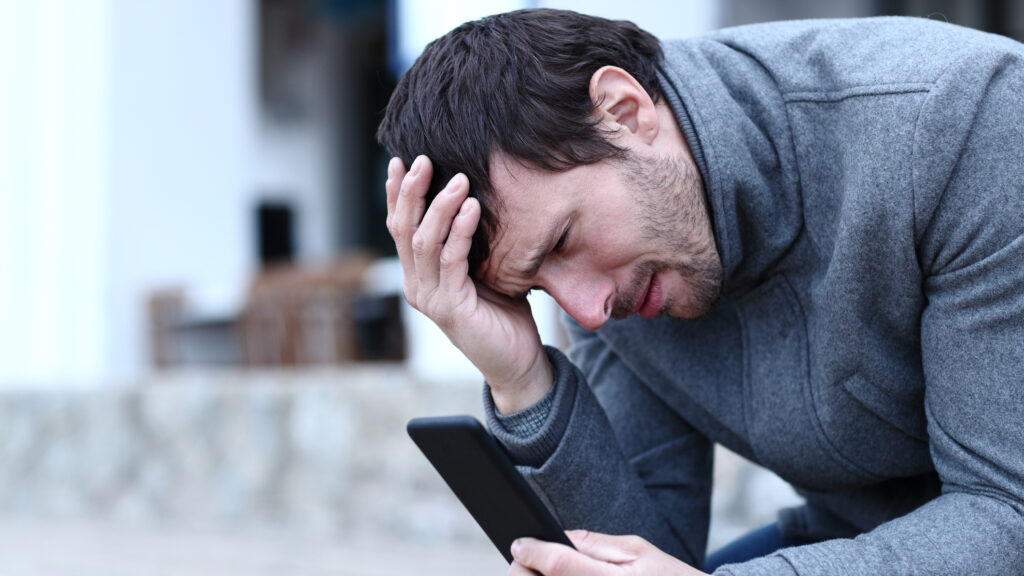 NU răspundeți la numerele de telefon necunoscute! Hoții au inventat o nouă escrocherie