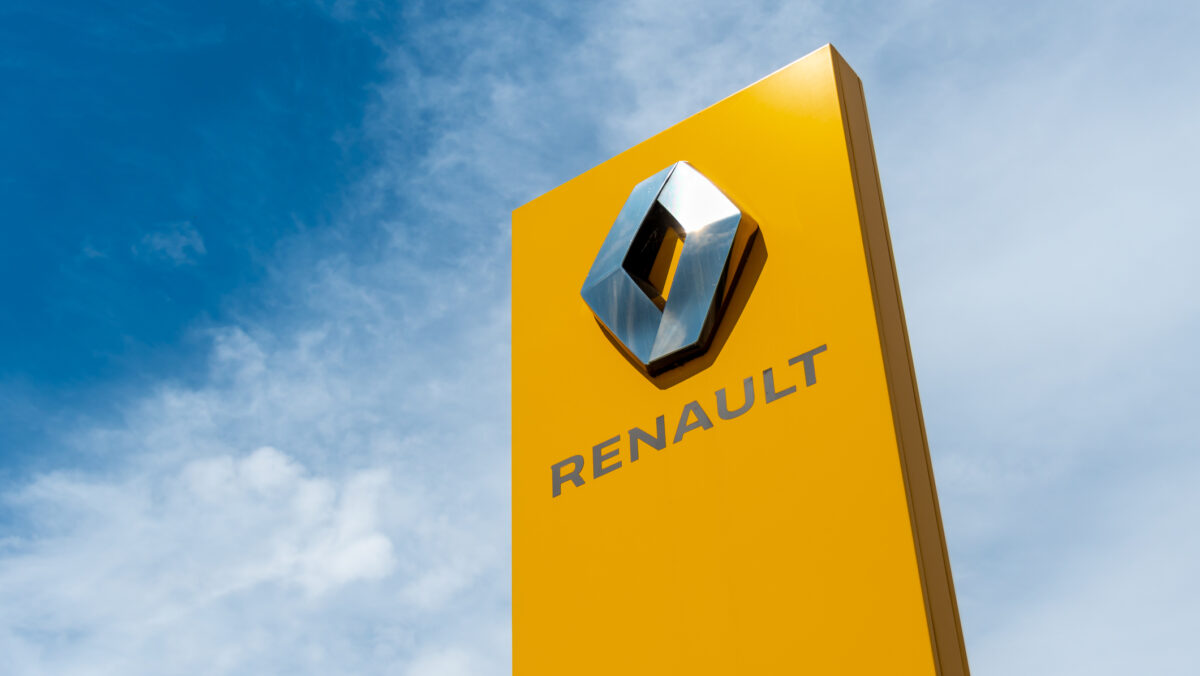 Renault face pasul decisiv în Ucraina. Producția de drone devine noua sa miză strategică