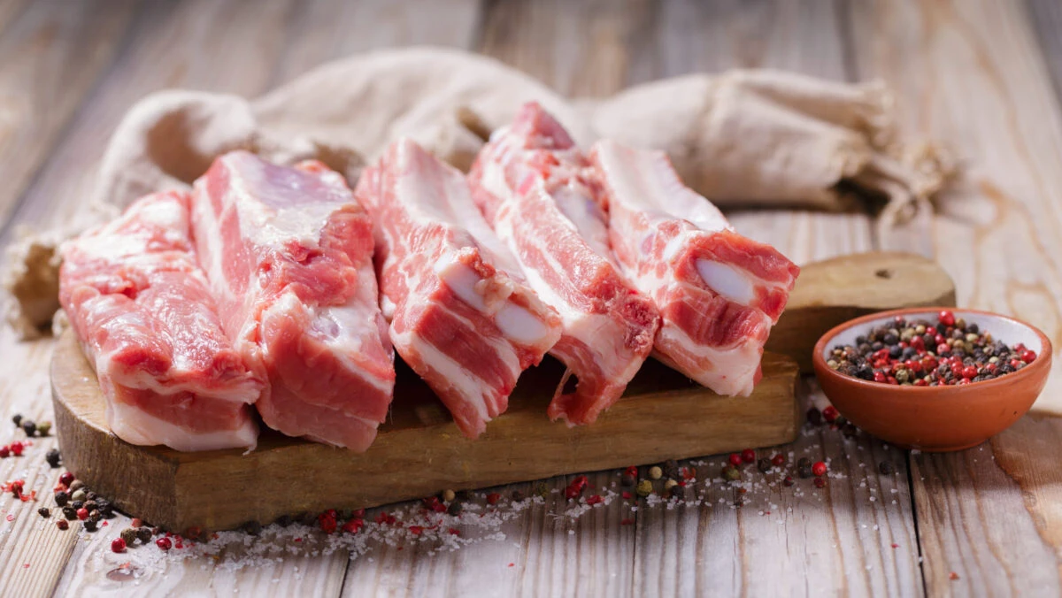 Ce se întâmplă dacă mănânci carne în fiecare zi? Impactul pe care îl are asupra organismului