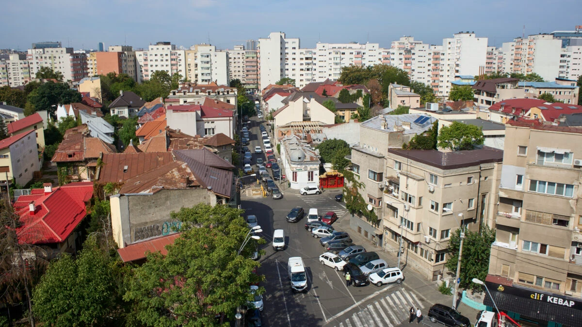 Toți proprietarii de case și apartamente trebuie să plătească. Lege în România. Se achită anual