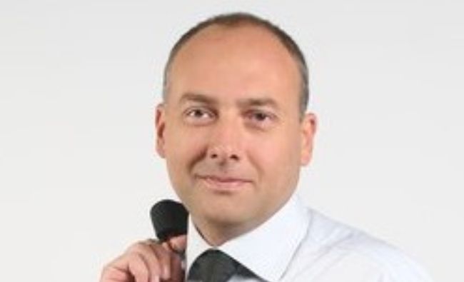 Educaţia se opune manipulării